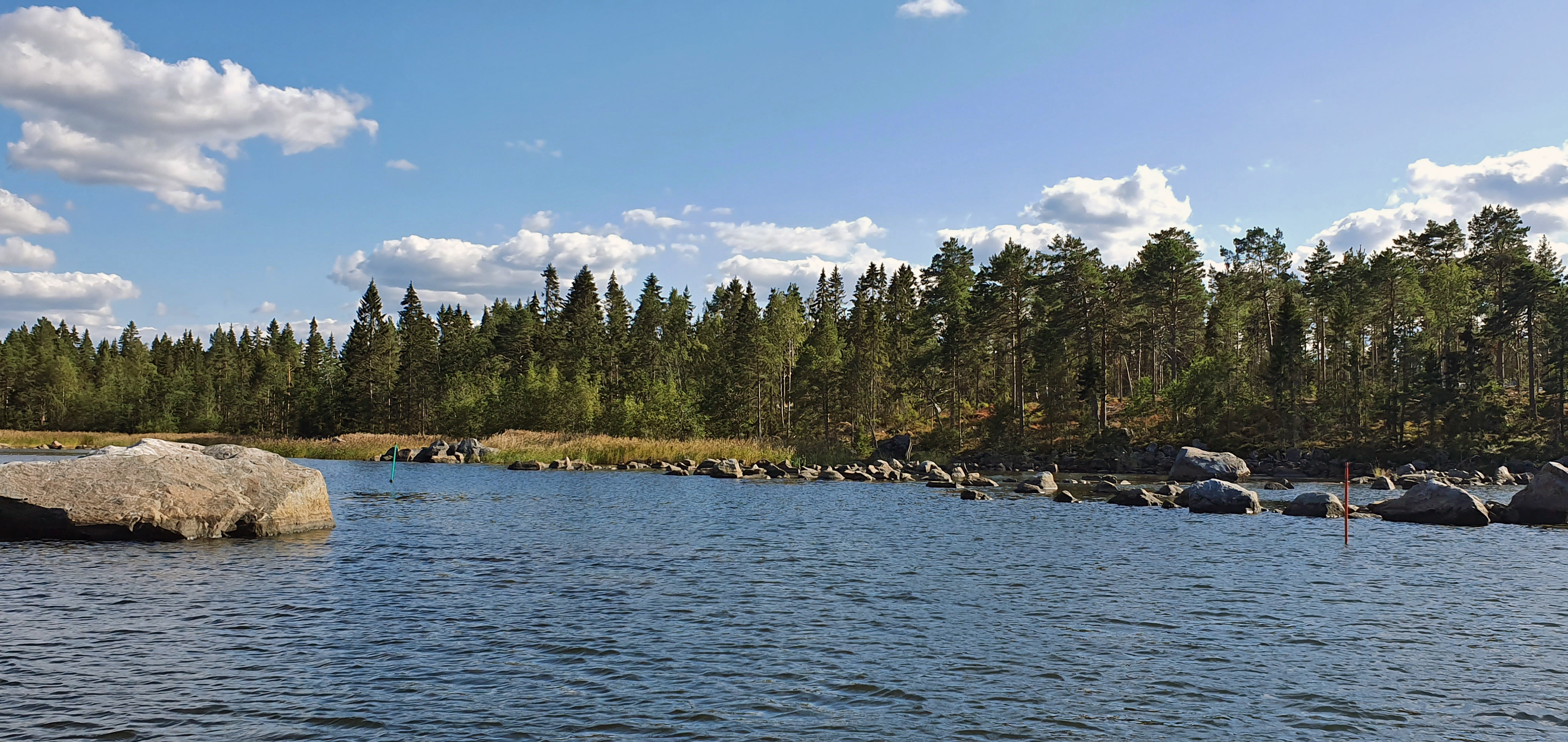 Ranta mereltä katsottuna.